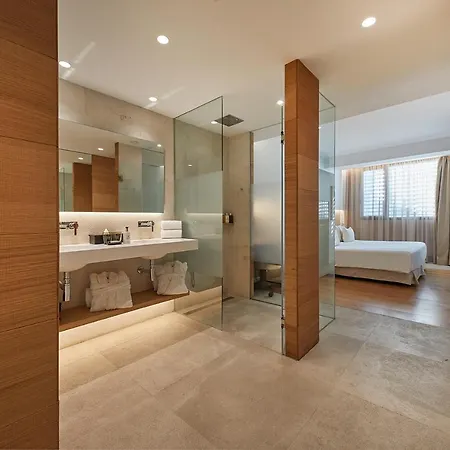 Nakar Hotel 4*