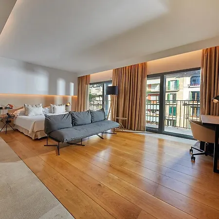 Hotel Nakar 4*
